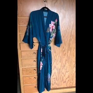Kim and Ono Satin Kimono Robe Teal